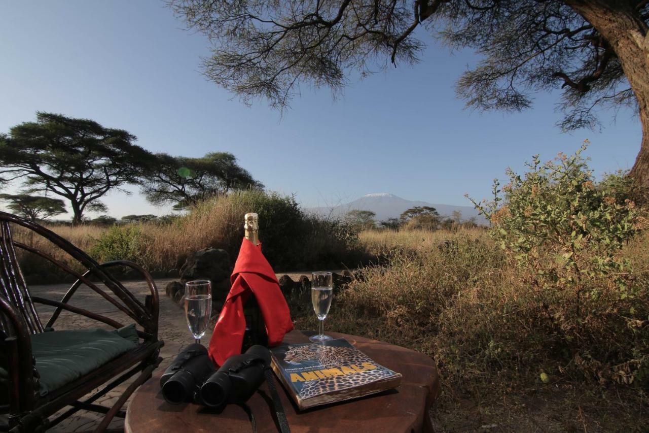 Kibo Safari Camp Villa Amboseli Exterior photo